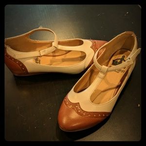 Crown Vintage Pippin Oxford Flats